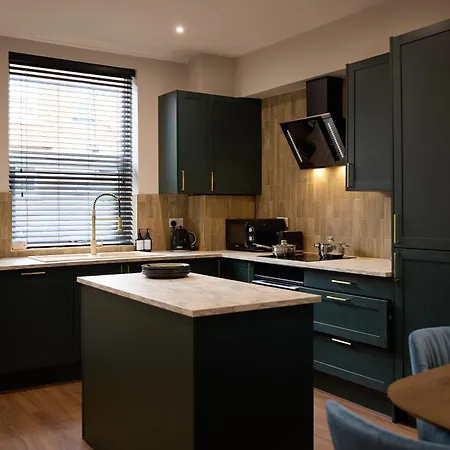 Perfect For Groups, Contractors And Corporate Workers