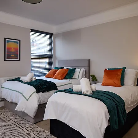 Perfect For Groups, Contractors And Corporate Workers Holiday home