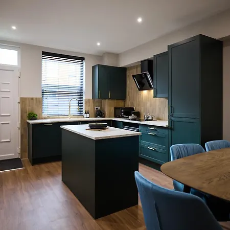 Perfect For Groups, Contractors And Corporate Workers *